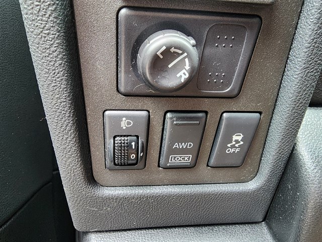 2012 Nissan Rogue SV - Photo 16