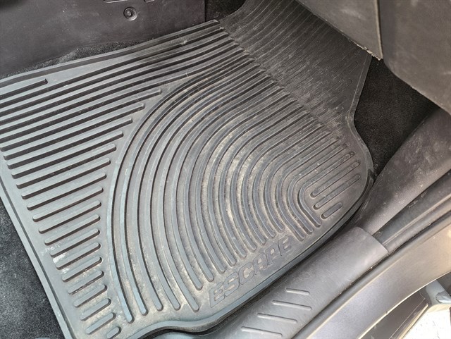 2012 Ford Escape XLT - Photo 20
