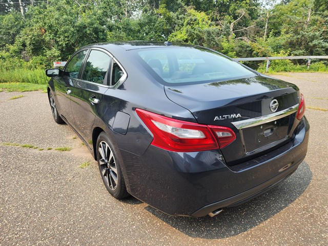 2018 Nissan Altima SV - Photo 6