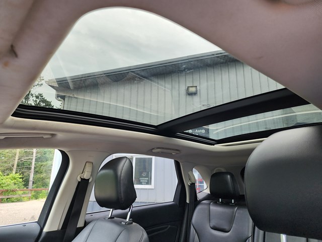 2015 Ford Edge Titanium - Photo 13