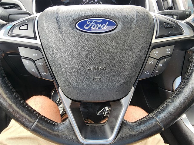 2015 Ford Edge Titanium - Photo 18