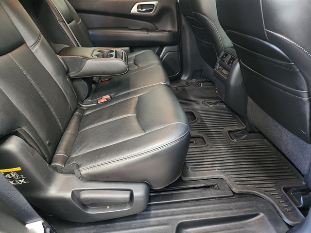 2013 Nissan Pathfinder SL - Photo 12