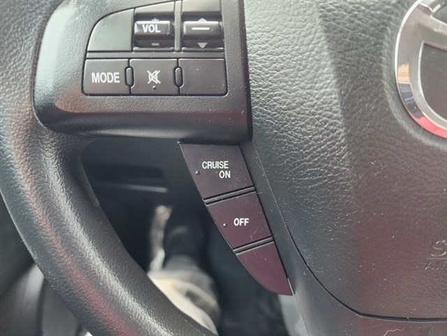 2013 Mazda MAZDA3 i Sport - Photo 18