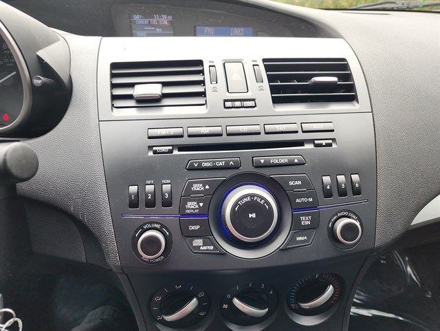 2013 Mazda MAZDA3 i Sport - Photo 14