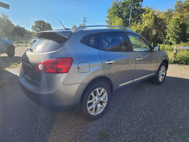 Nissan Rogue photo 4