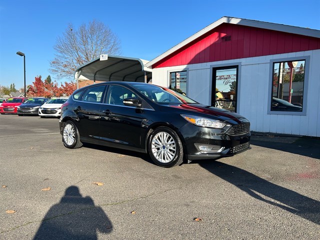 2015 Ford Focus Titanium's photo