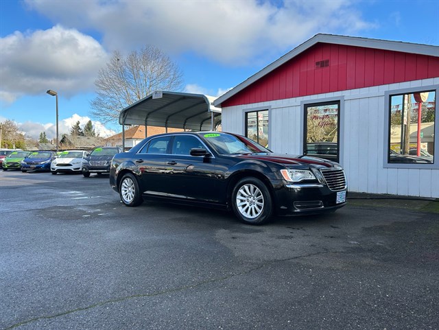 2012 Chrysler 300 Base's photo