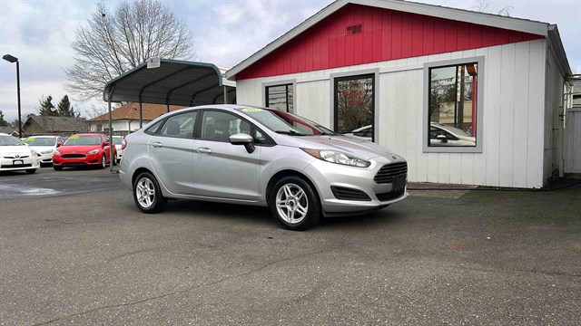 2017 Ford Fiesta SE