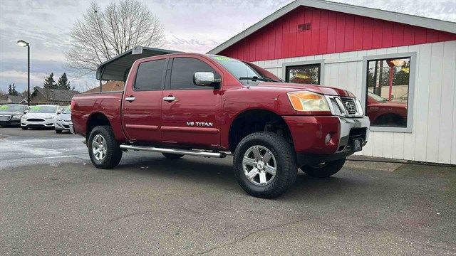 2013 Nissan Titan SV