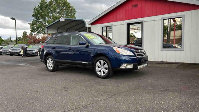 2010 Subaru Outback 2.5i Limited CVT PZEV's photo