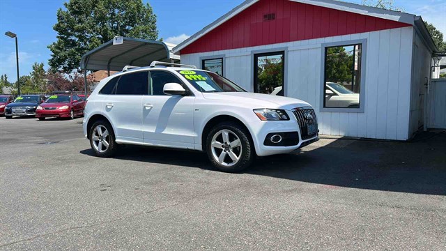 2011 Audi Q5 3.2 quattro Tiptronic Premium Plus's photo