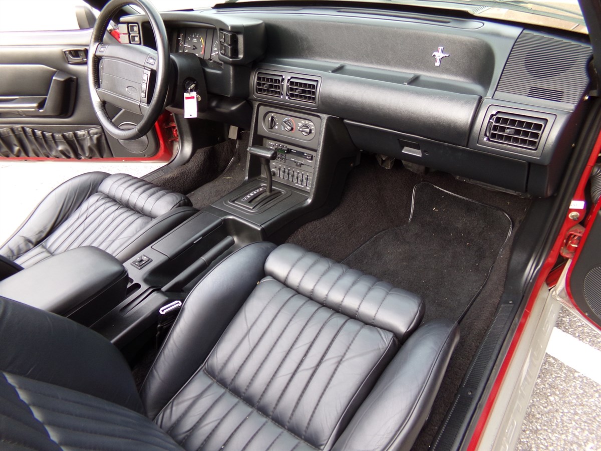 1991 Ford Mustang GT Convertible photo 11