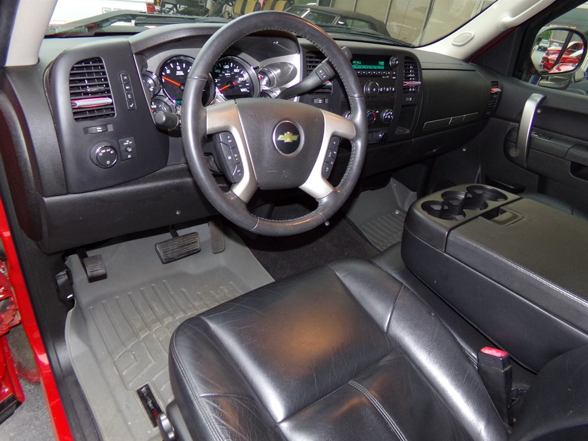 2012 Chevrolet Silverado 1500 LT photo 7
