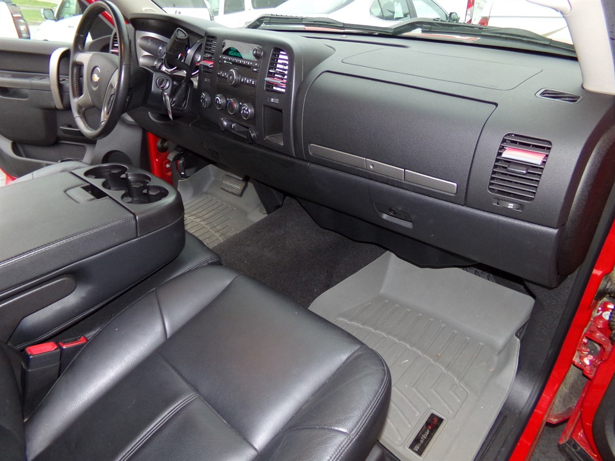 2012 Chevrolet Silverado 1500 LT photo 9