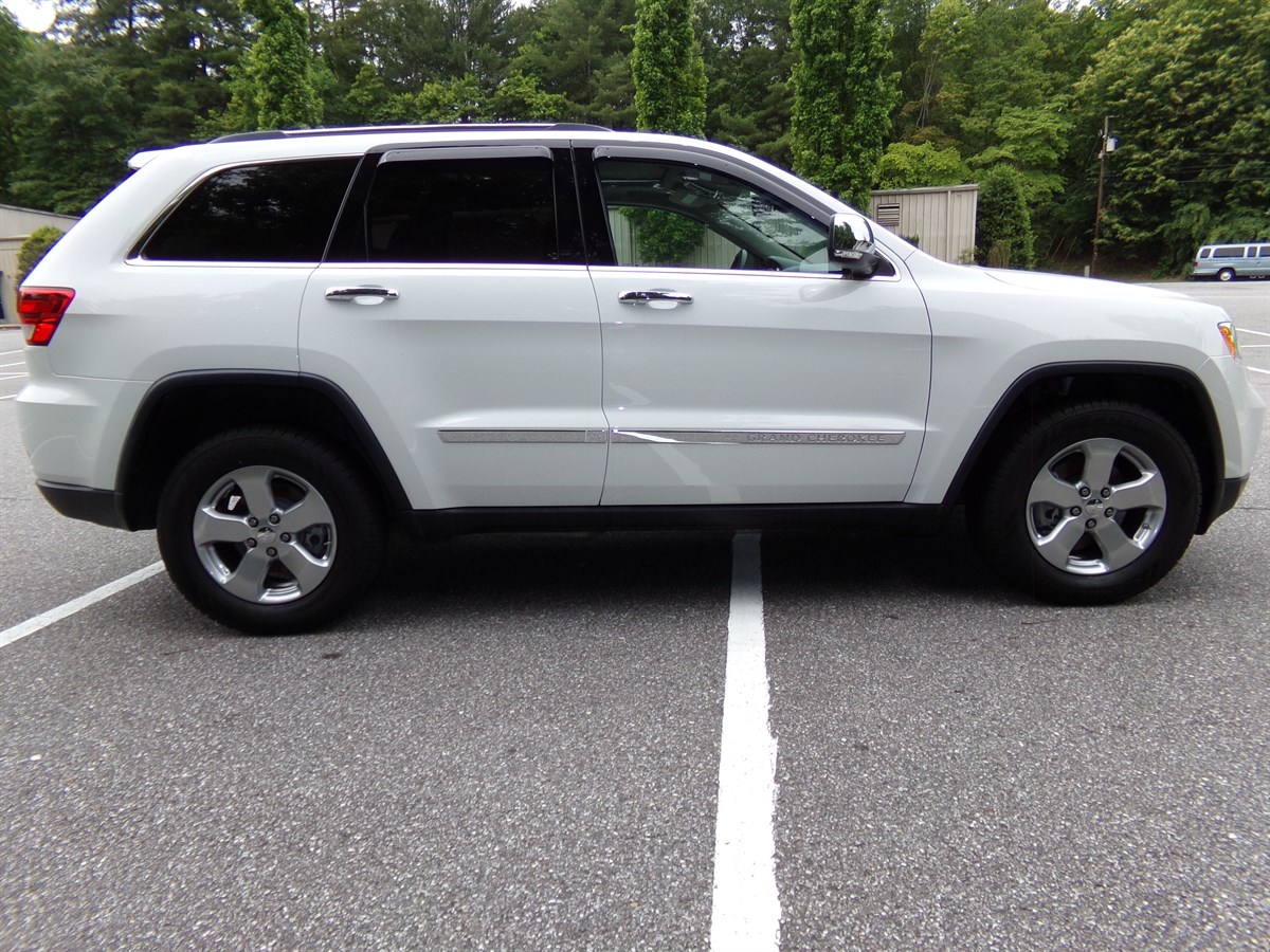 2013 Jeep Grand Cherokee Limited photo 3