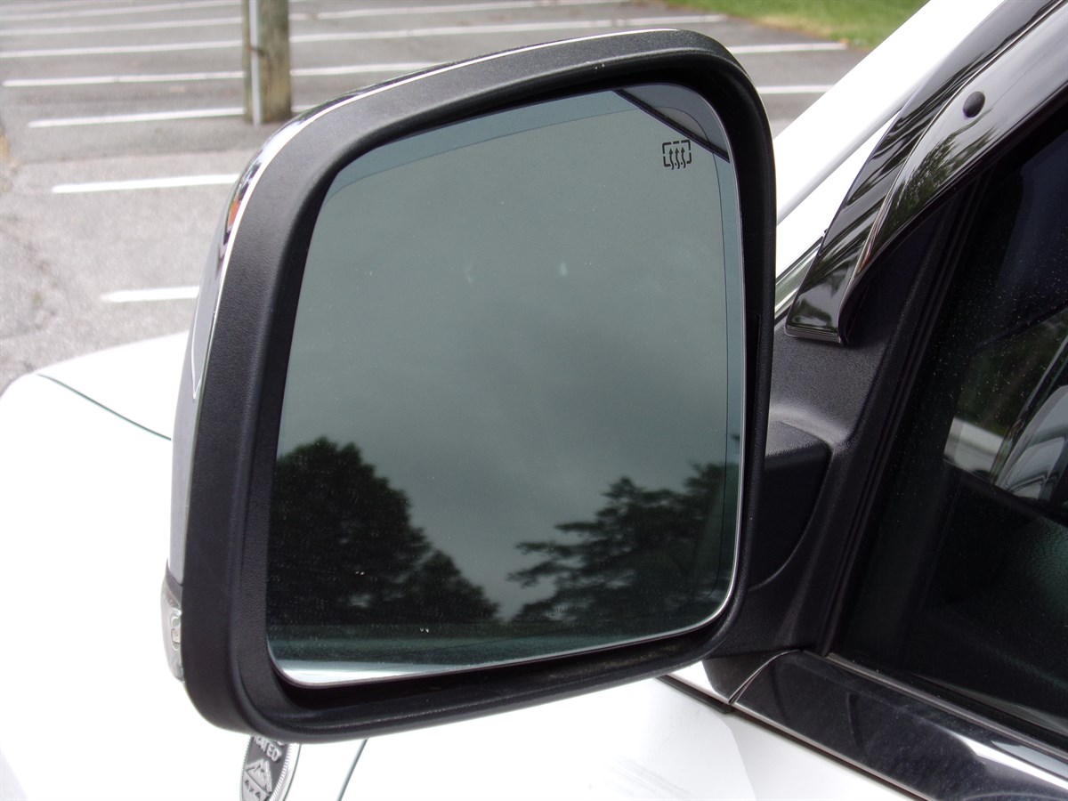 2013 Jeep Grand Cherokee Limited photo 14