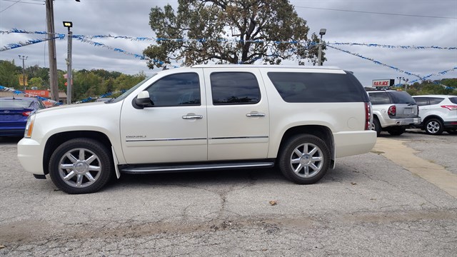 2014 GMC Yukon XL Denali's photo