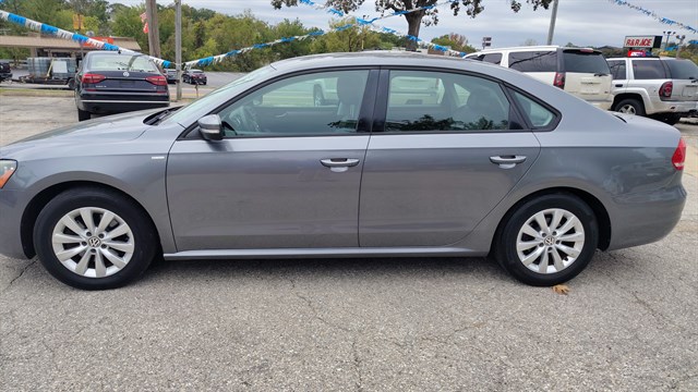2015 Volkswagen Passat S