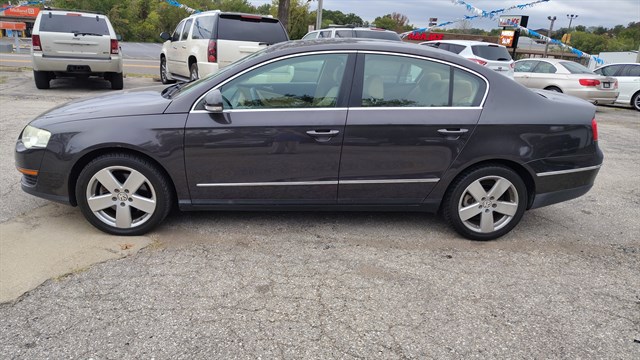 2008 Volkswagen Passat Komfort's photo