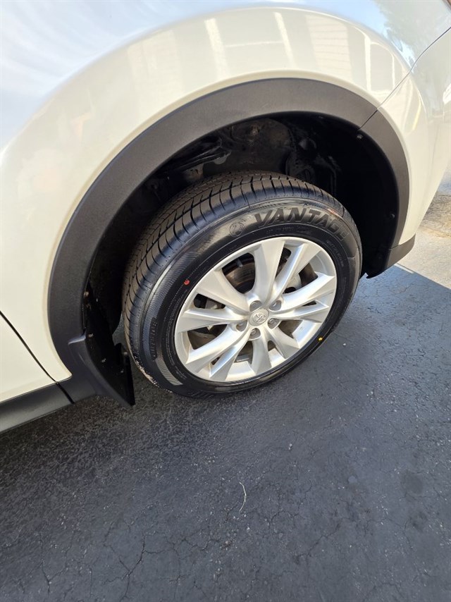 2013 Toyota RAV4 Limited - Photo 19