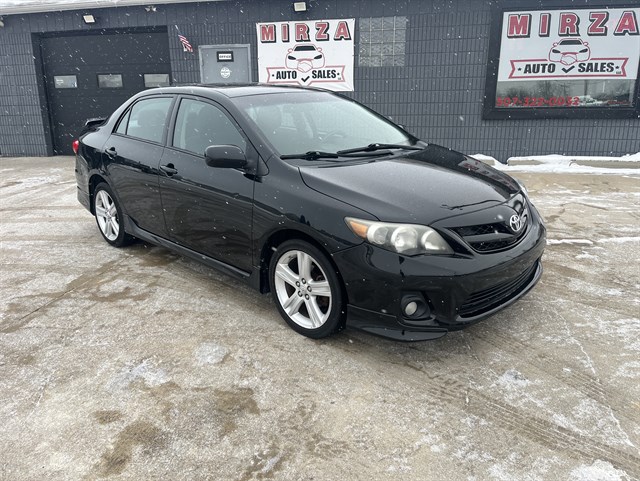 2013 Toyota Corolla S's photo