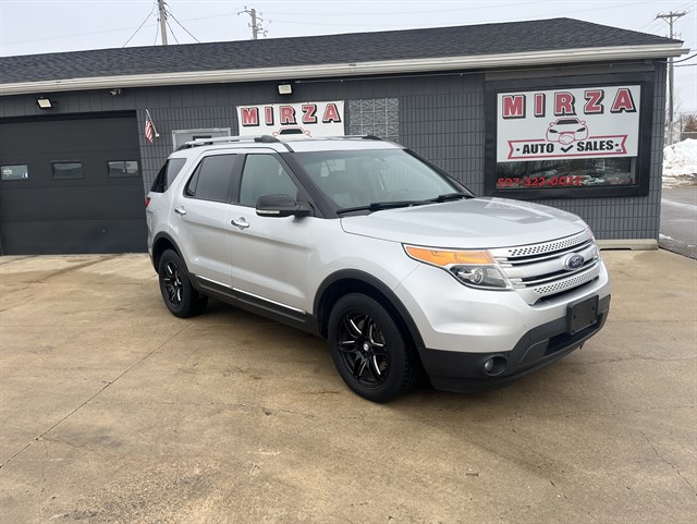 2015 Ford Explorer XLT's photo