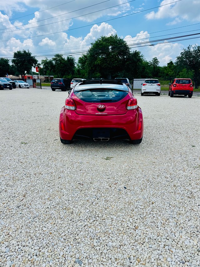 Hyundai Veloster photo 7
