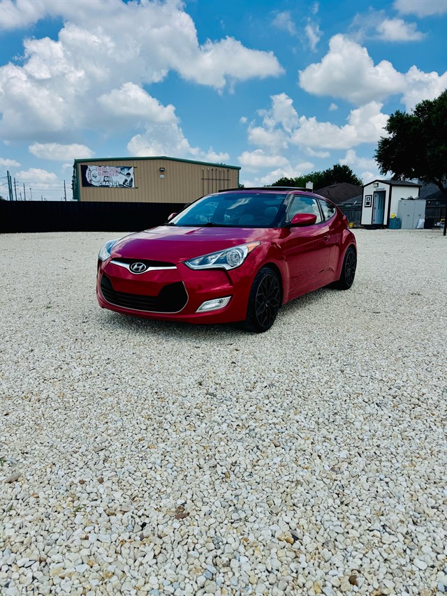 Hyundai Veloster photo 9