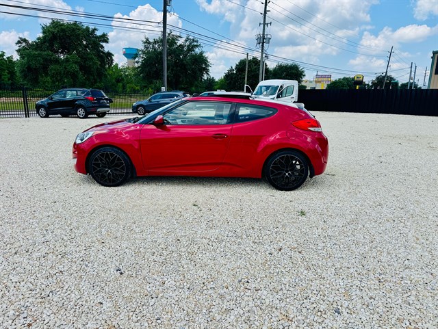 Hyundai Veloster photo 19