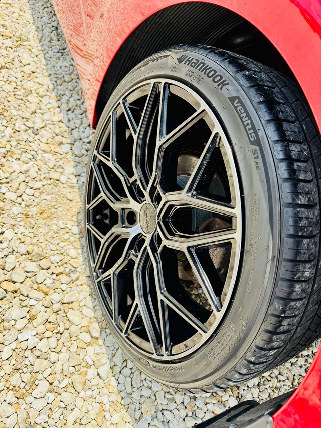 Hyundai Veloster photo 40