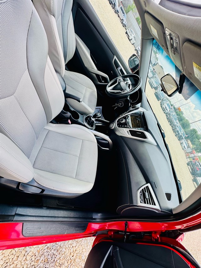 Hyundai Veloster photo 31