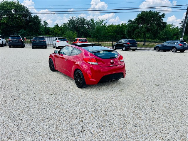 Hyundai Veloster photo 22