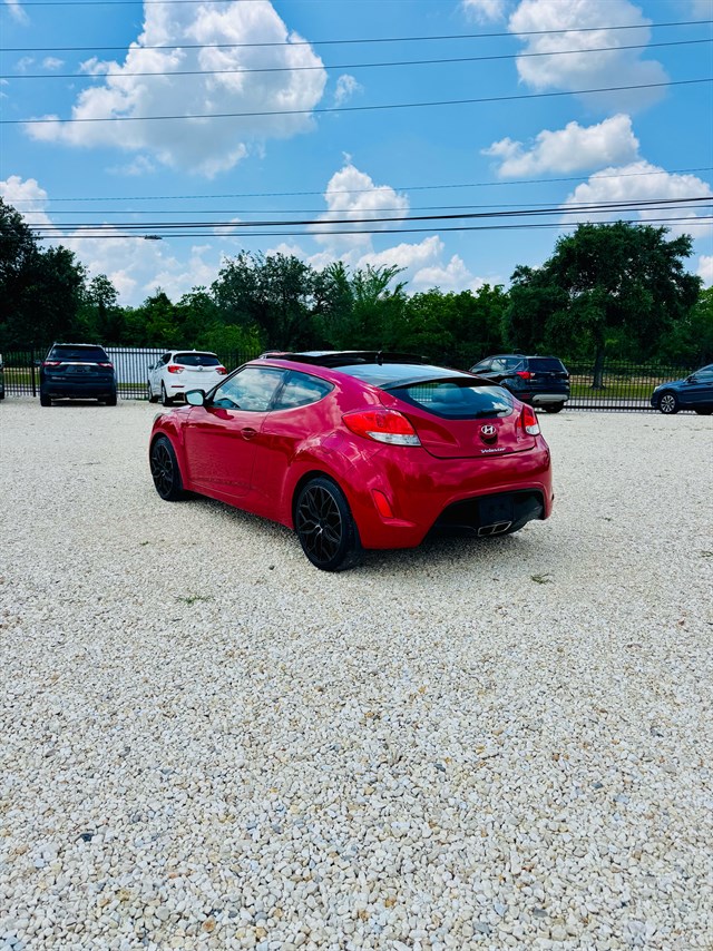 Hyundai Veloster photo 16
