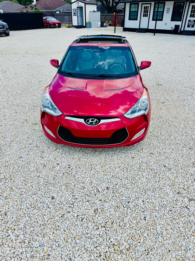Hyundai Veloster photo 4