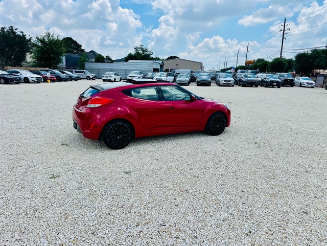 Hyundai Veloster photo 20