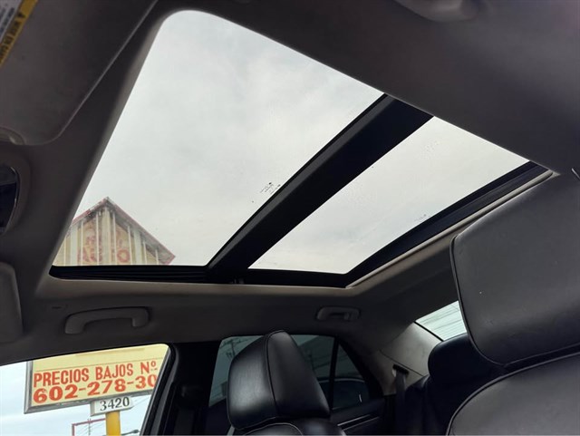 Chrysler 300 photo 8