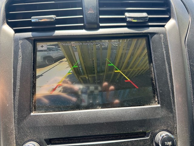 Ford Fusion photo 7