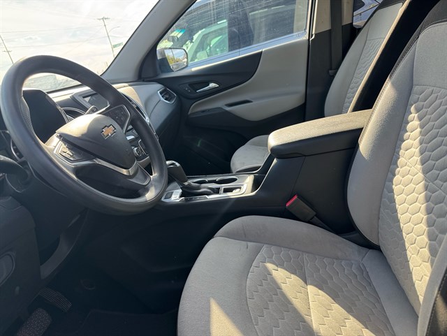 Chevrolet Equinox photo 3