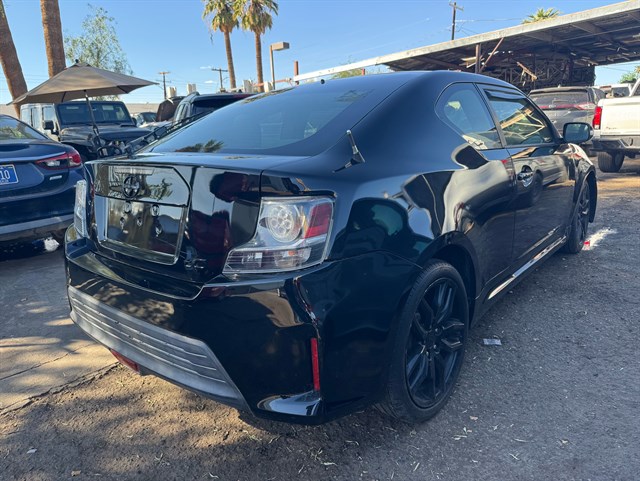 Scion tC photo 11