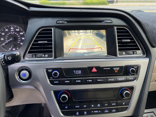2016 Hyundai Sonata Limited - Photo 16