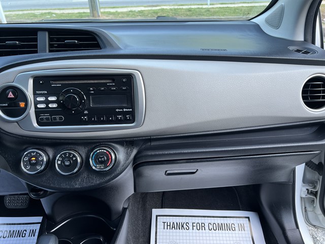 2013 Toyota Yaris L - Photo 21