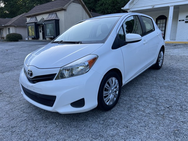2013 Toyota Yaris L
