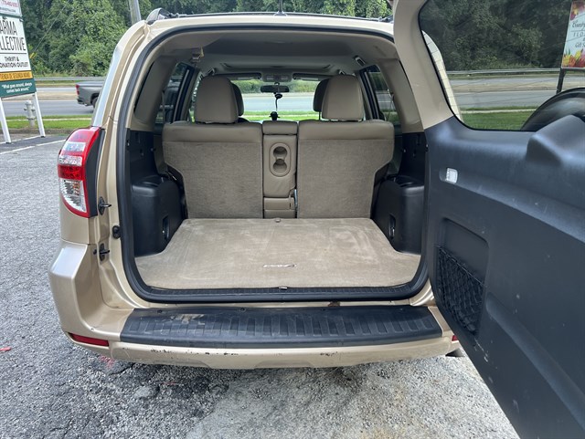 2011 Toyota RAV4 Limited - Photo 8