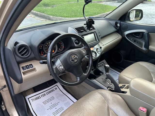 2011 Toyota RAV4 Limited - Photo 13