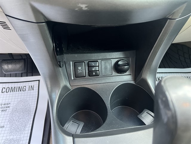 2011 Toyota RAV4 Limited - Photo 18