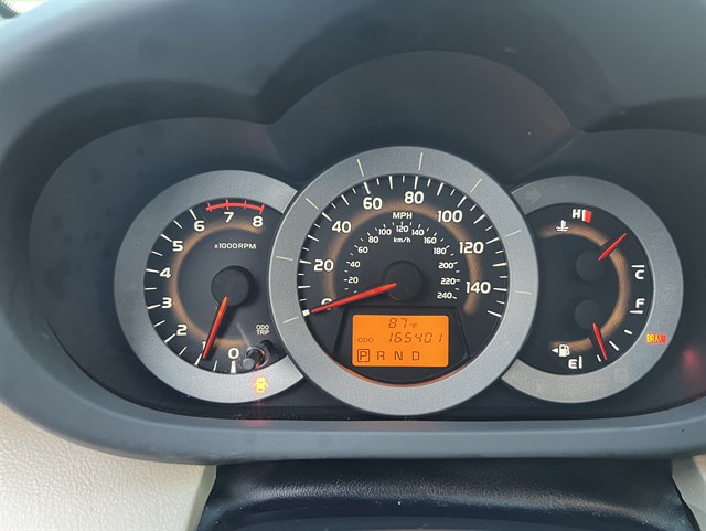 2011 Toyota RAV4 Limited - Photo 16