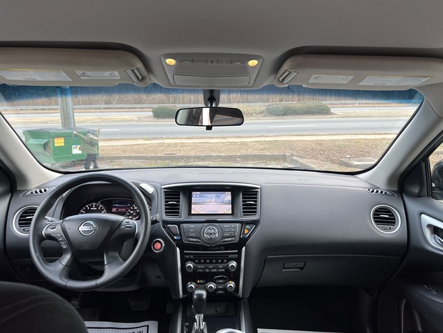 2014 Nissan Pathfinder SV - Photo 8
