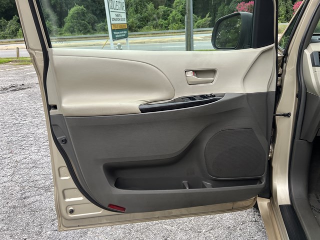 Photo 19