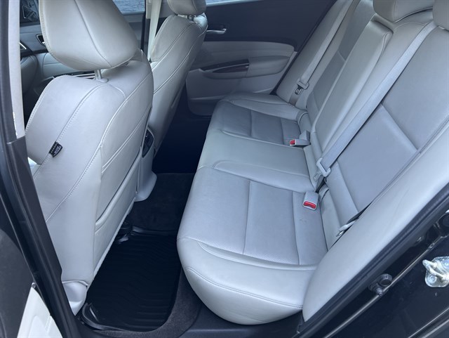2015 Acura TLX Technology Package - Photo 12