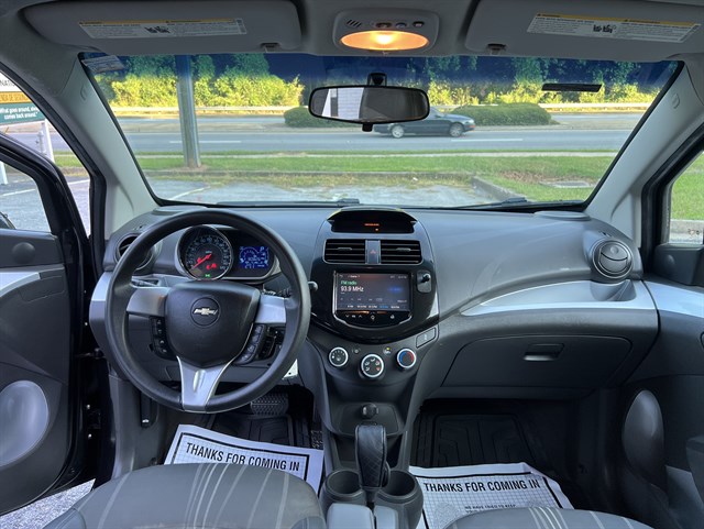 2015 Chevrolet Spark 1LT - Photo 14